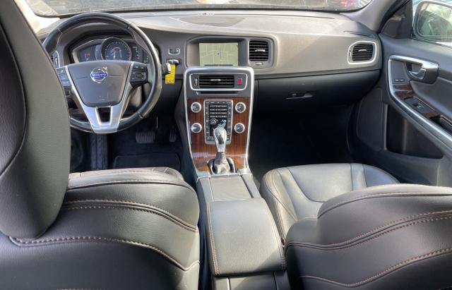 YV4612HM6F1001941 Volvo V60 Cross Country Platinum