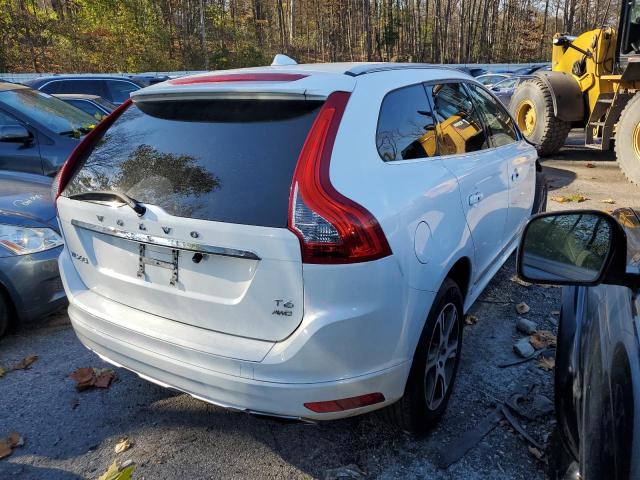 YV4902RB7F2584592 2015 VOLVO XC60, photo no. 3