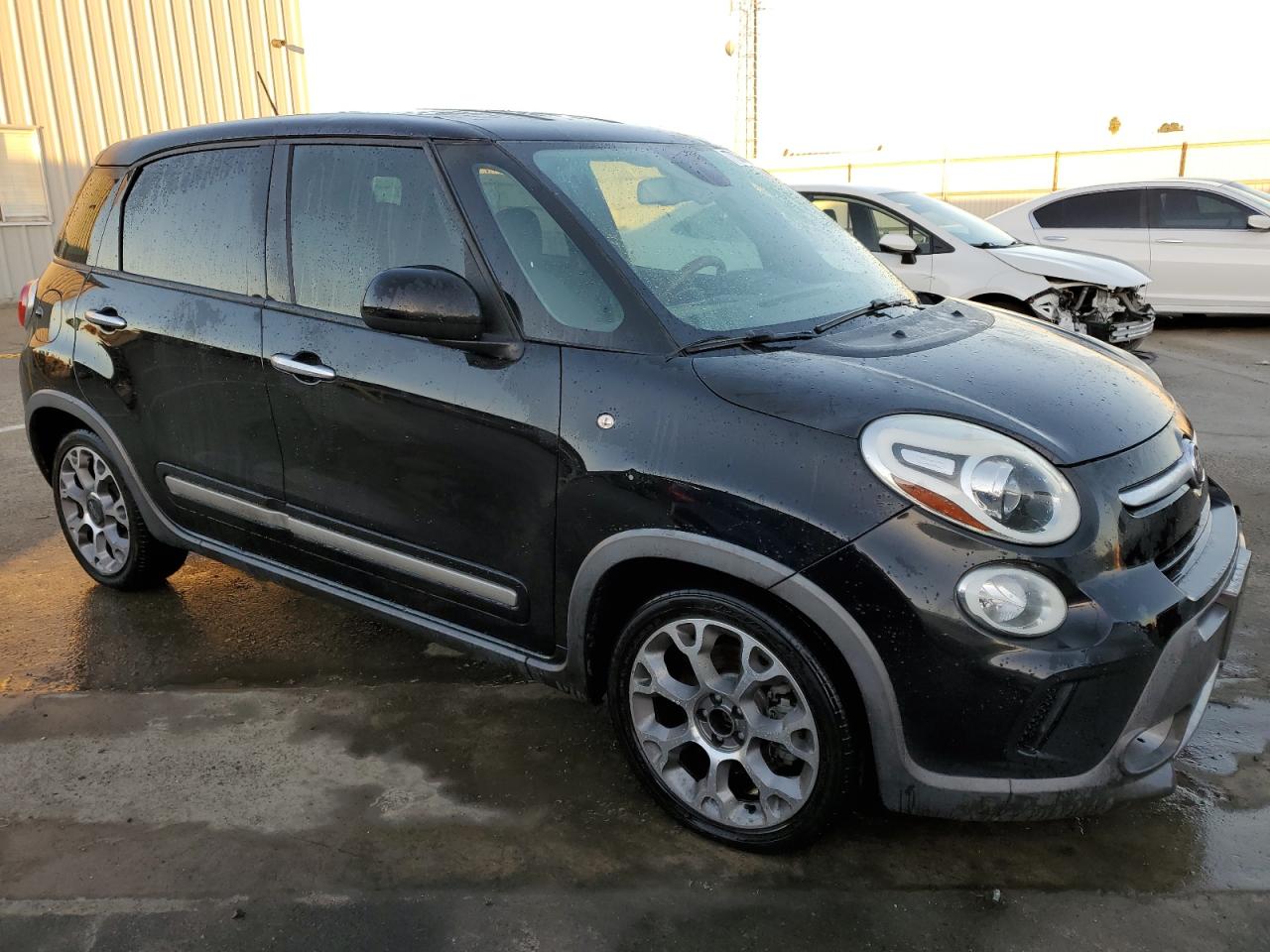 2014 Fiat 500L Trekking vin: ZFBCFADH1EZ013475