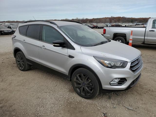 1FMCU9JD5HUC23464 2017 FORD ESCAPE, photo no. 4