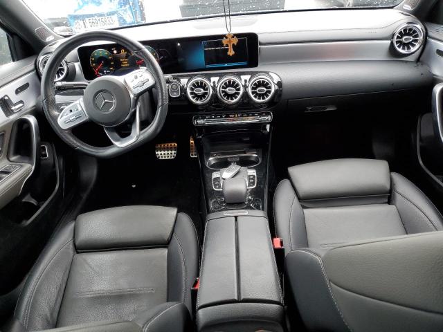 WDD3G4EB4KW003032 Mercedes-Benz A 220