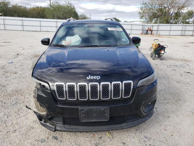 1C4PJLCB8KD249006 | 2019 Jeep cherokee latitude