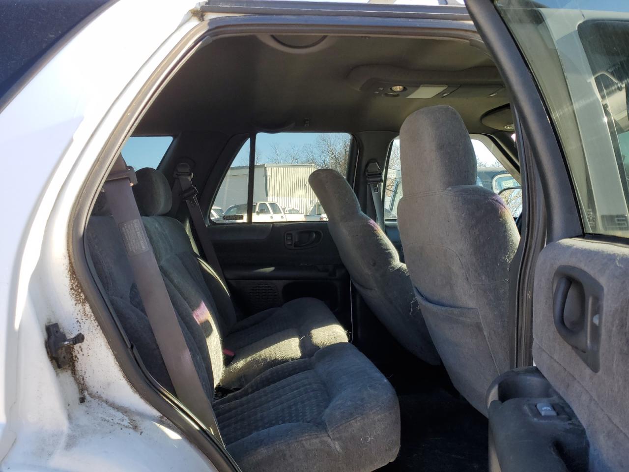 1GNDT13W6X2233854 1999 Chevrolet Blazer