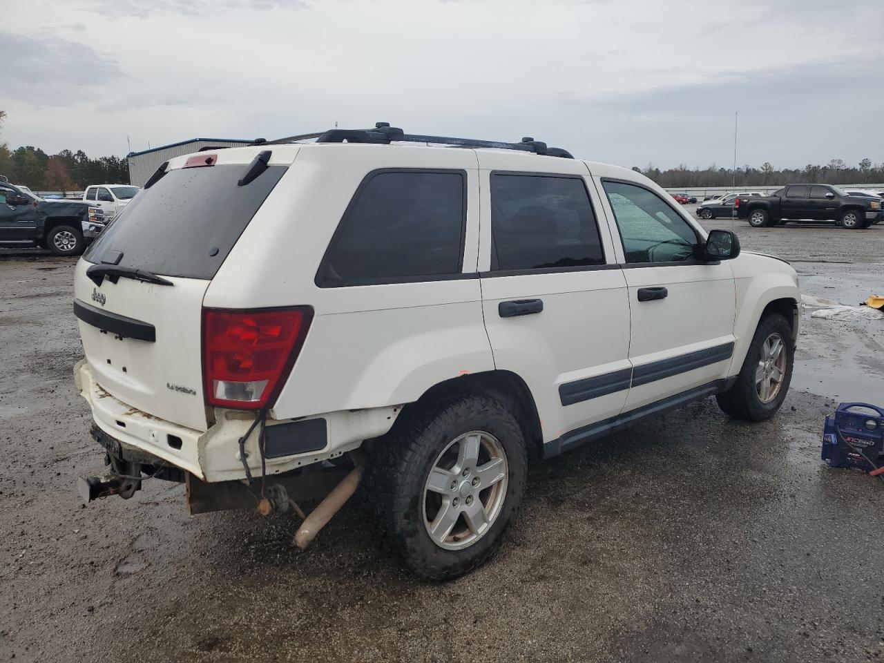 1J4GR48K25C681120 2005 Jeep Grand Cherokee Laredo