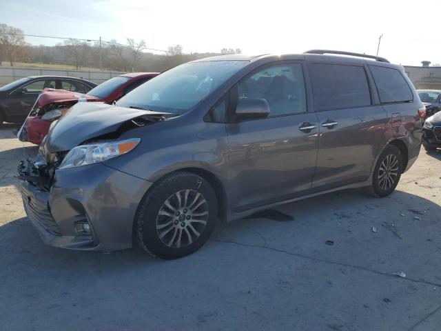 5TDYZ3DC1JS951644 | 2018 TOYOTA SIENNA XLE