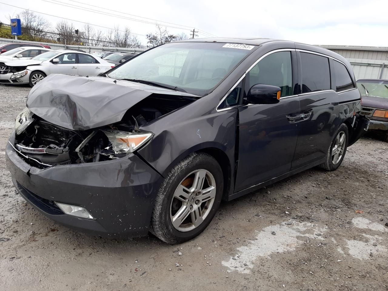 2013 Honda Odyssey Touring vin: 5FNRL5H96DB055798