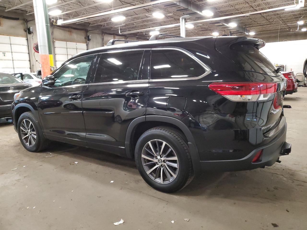 2018 Toyota Highlander Se vin: 5TDJZRFH3JS525628