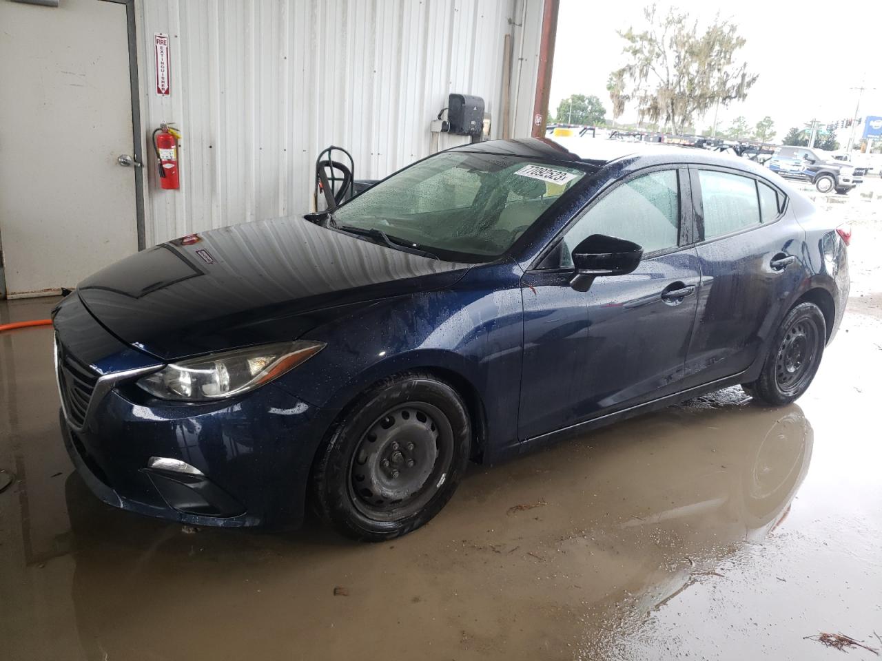 JM1BM1T79E1163789 2014 Mazda 3 Sv