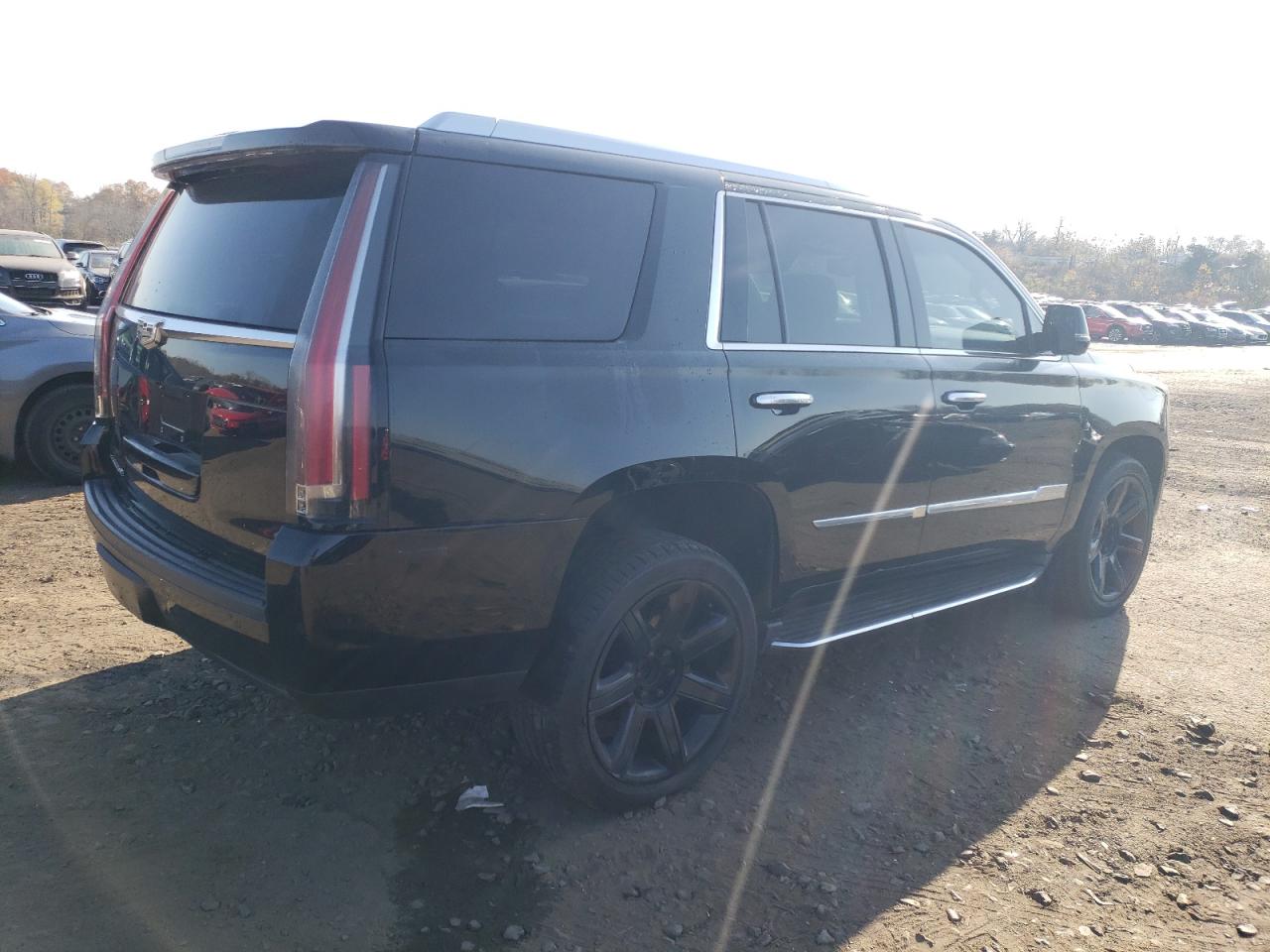 2016 Cadillac Escalade Luxury vin: 1GYS4BKJ9GR263425