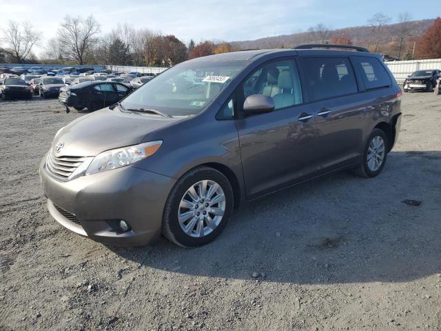 2013 Toyota Sienna XLE