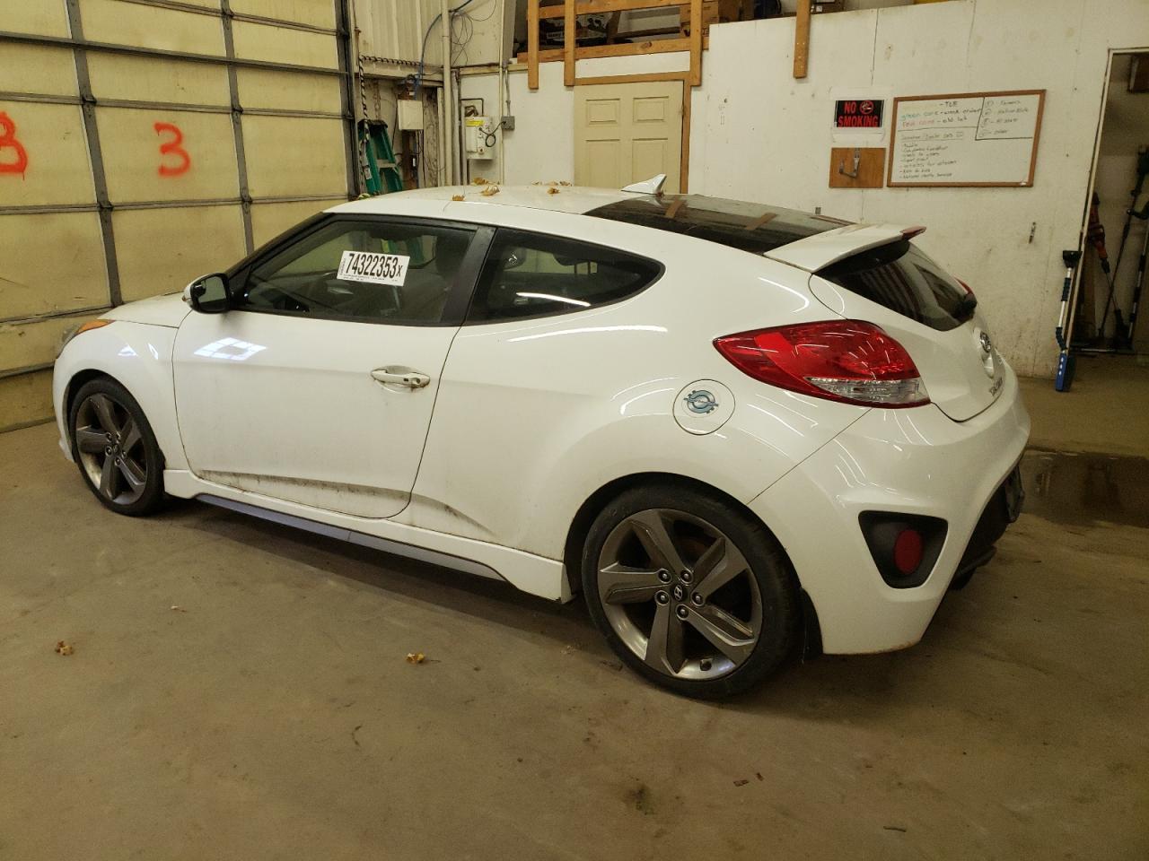 KMHTC6AE9FU237617 2015 Hyundai Veloster Turbo