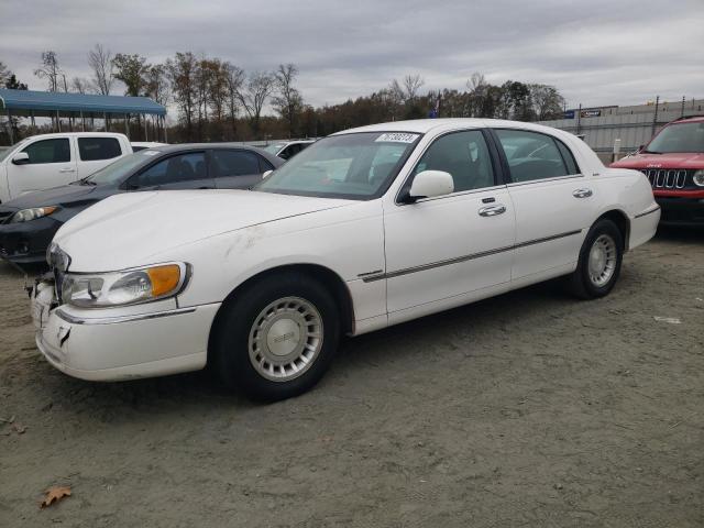 2001 Lincoln Town Car Executive