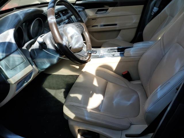 SAJBD4BV0HCY30888 Jaguar XF PREMIUM