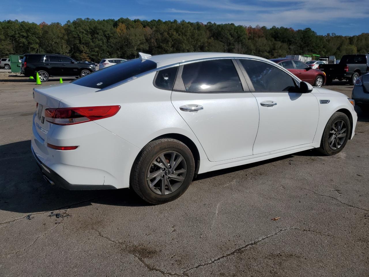 2019 Kia Optima Lx vin: 5XXGT4L37KG337320