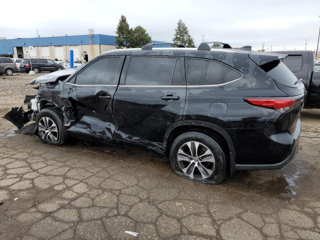 VIN 5TDGZRBH3NS182339 2022 Toyota Highlander, Xle no.2