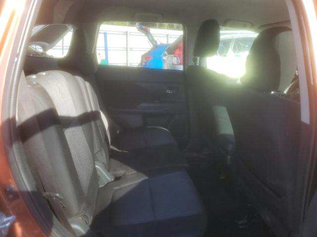 JA4AD3A31EZ009869 Mitsubishi Outlander Se
