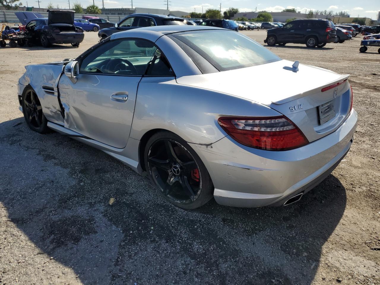 2014 Mercedes-Benz Slk 250 vin: WDDPK4HA4EF080927