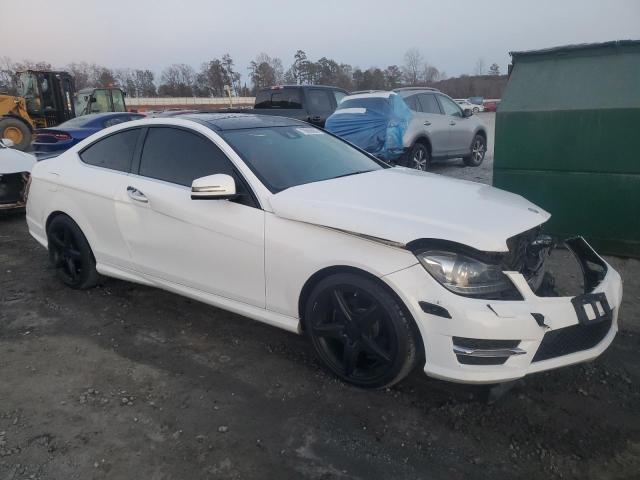 VIN WDDGJ4HB7DG049773 2013 Mercedes-Benz C-Class, 250 no.4