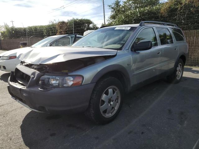 2004 Volvo XC70 