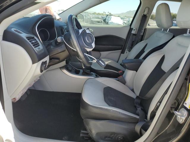 3C4NJDBB3JT492746 Jeep Compass Latitude