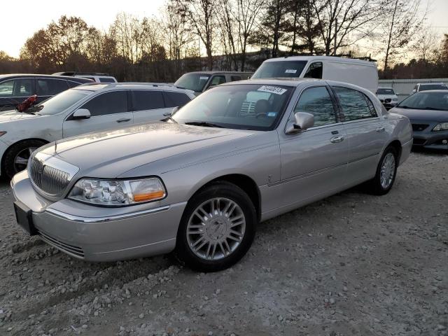 2007 Lincoln Town Car Signature Limited