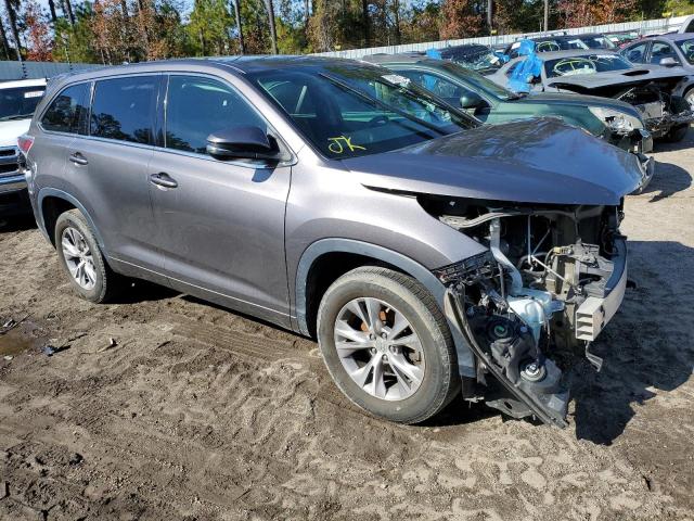 VIN 5TDZKRFH8FS105779 2015 Toyota Highlander, LE no.4