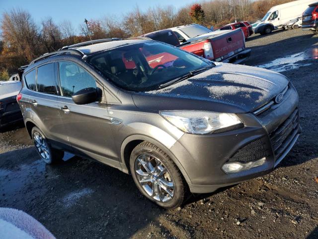 1FMCU9GX8FUA85983 Ford ESCAPE SE