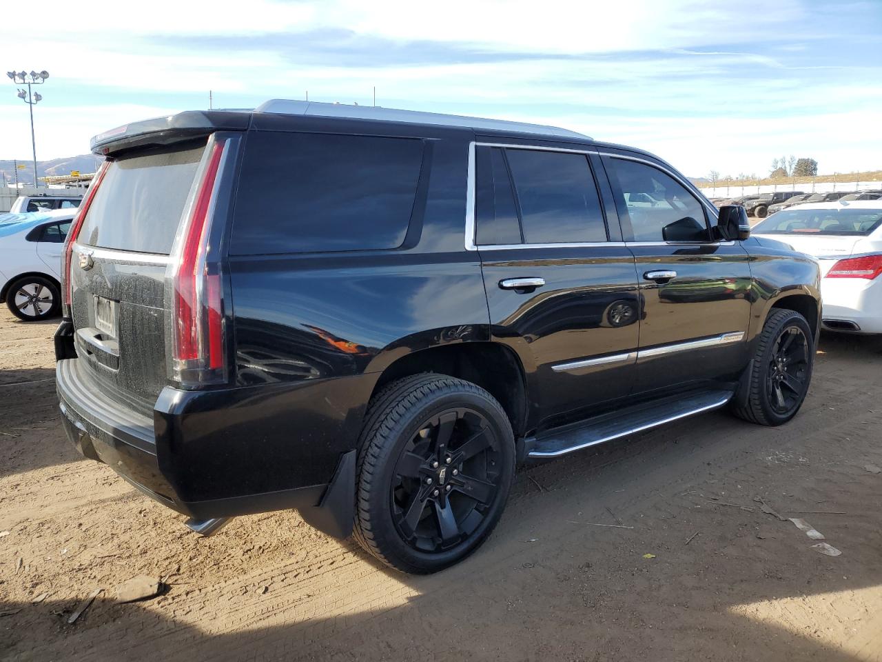 1GYS4BKJ7GR480794 2016 Cadillac Escalade Luxury