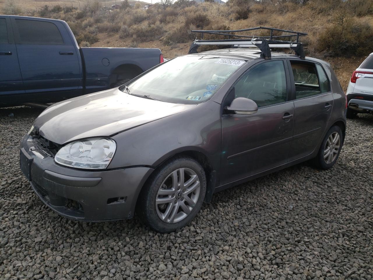 Lot #2923717597 2008 VOLKSWAGEN RABBIT