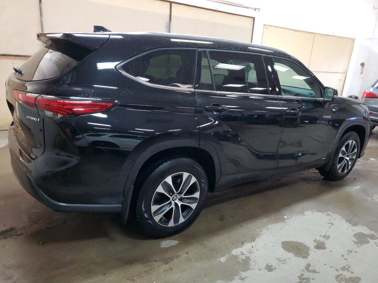 2020 Toyota Highlander Hybrid Xle vin: 5TDGBRCH8LS502903