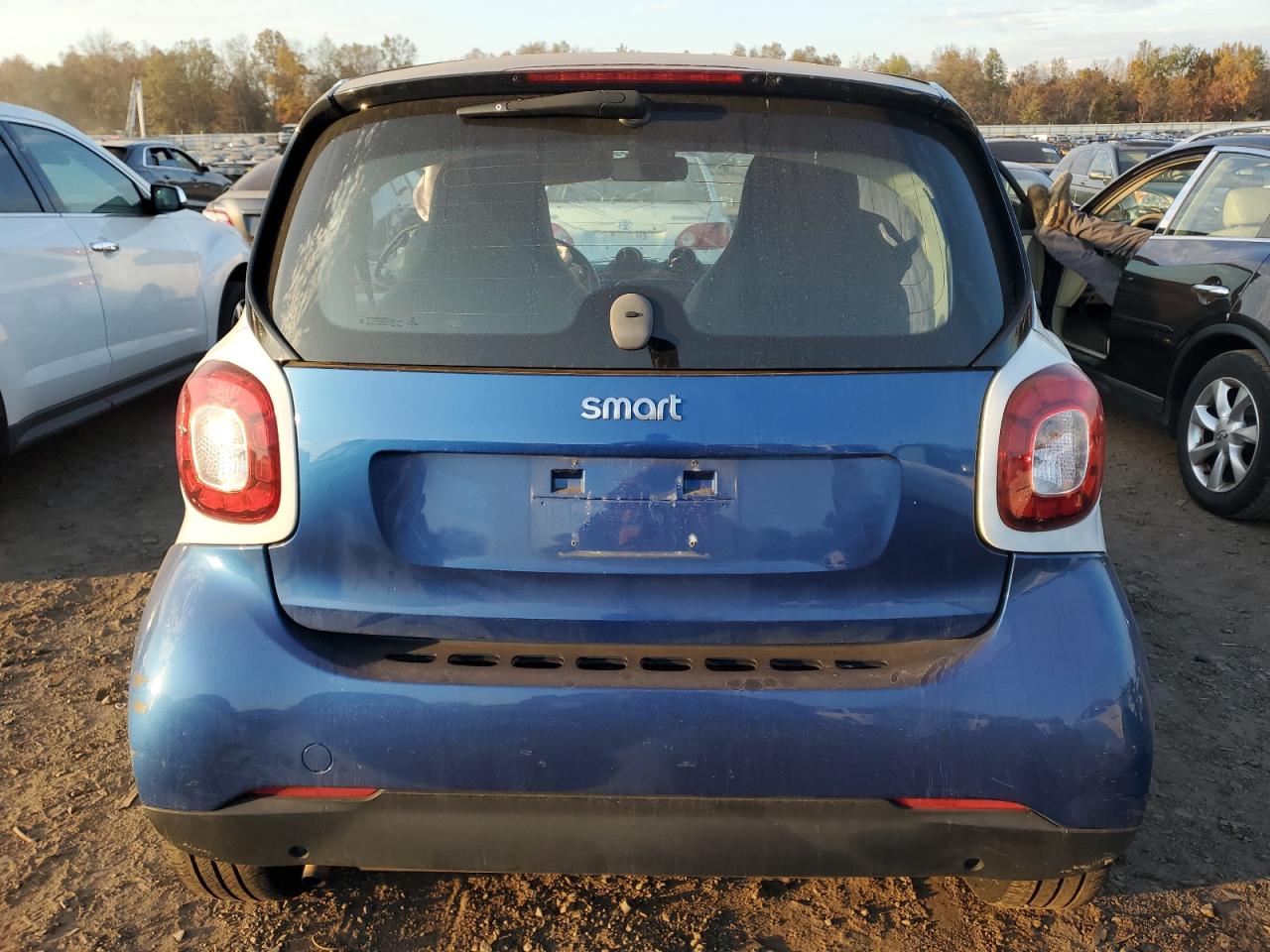 WMEFJ5DA2GK071398 2016 Smart Fortwo