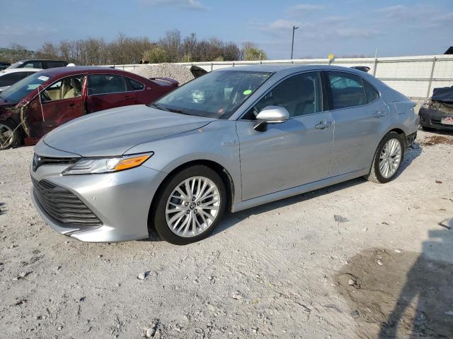 2018 Toyota Camry Hybrid 