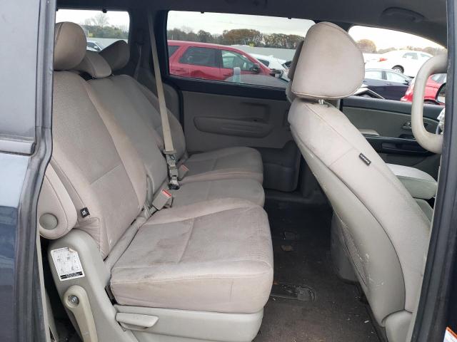 KNDMB5C10G6105660 KIA SEDONA LX
