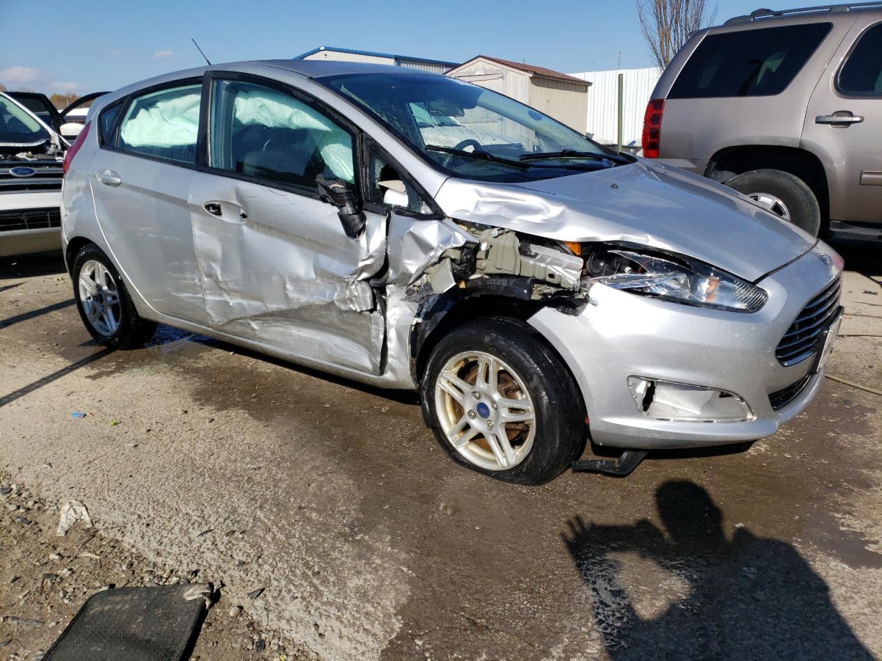 2018 Ford Fiesta Se vin: 3FADP4EJ7JM127919