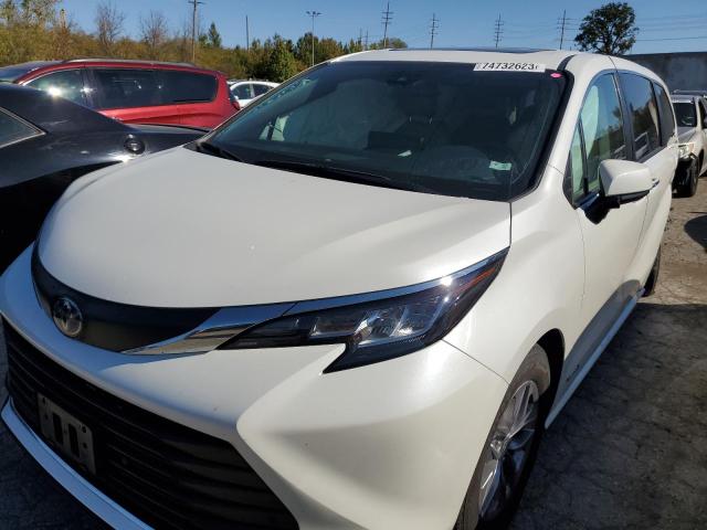 2021 Toyota Sienna XLE