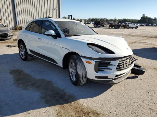 VIN WP1AA2A52LLB11660 2020 Porsche Macan no.4