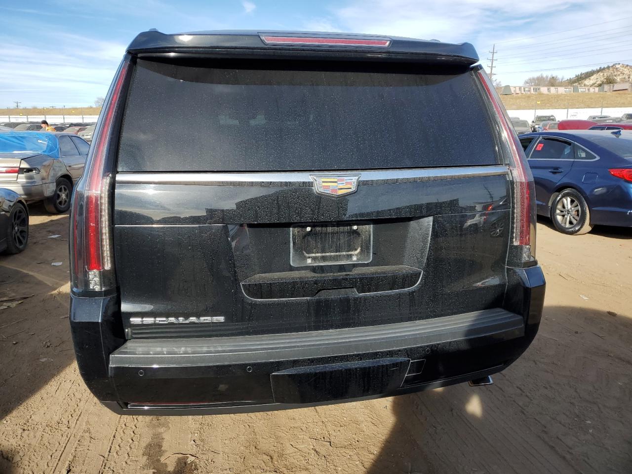 1GYS4BKJ7GR480794 2016 Cadillac Escalade Luxury