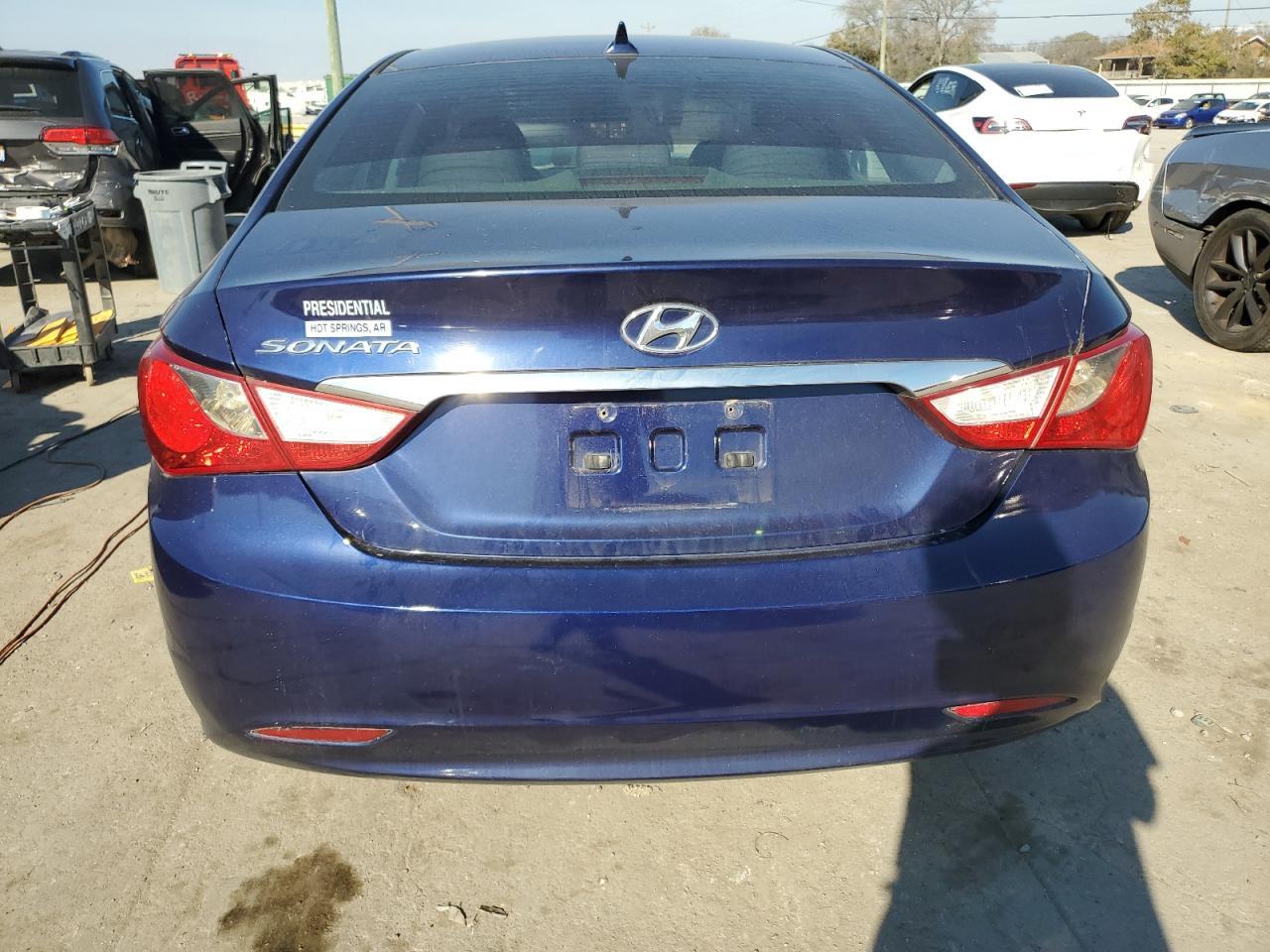 5NPEB4AC7BH089829 2011 Hyundai Sonata Gls