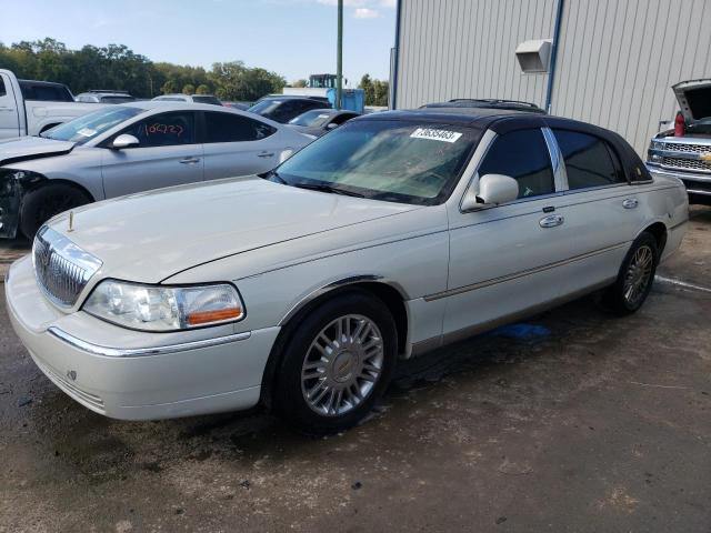 2007 Lincoln Town Car Signature Limited