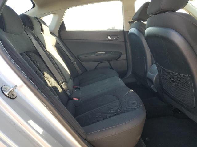 5XXGT4L38LG425181 KIA Optima Lx