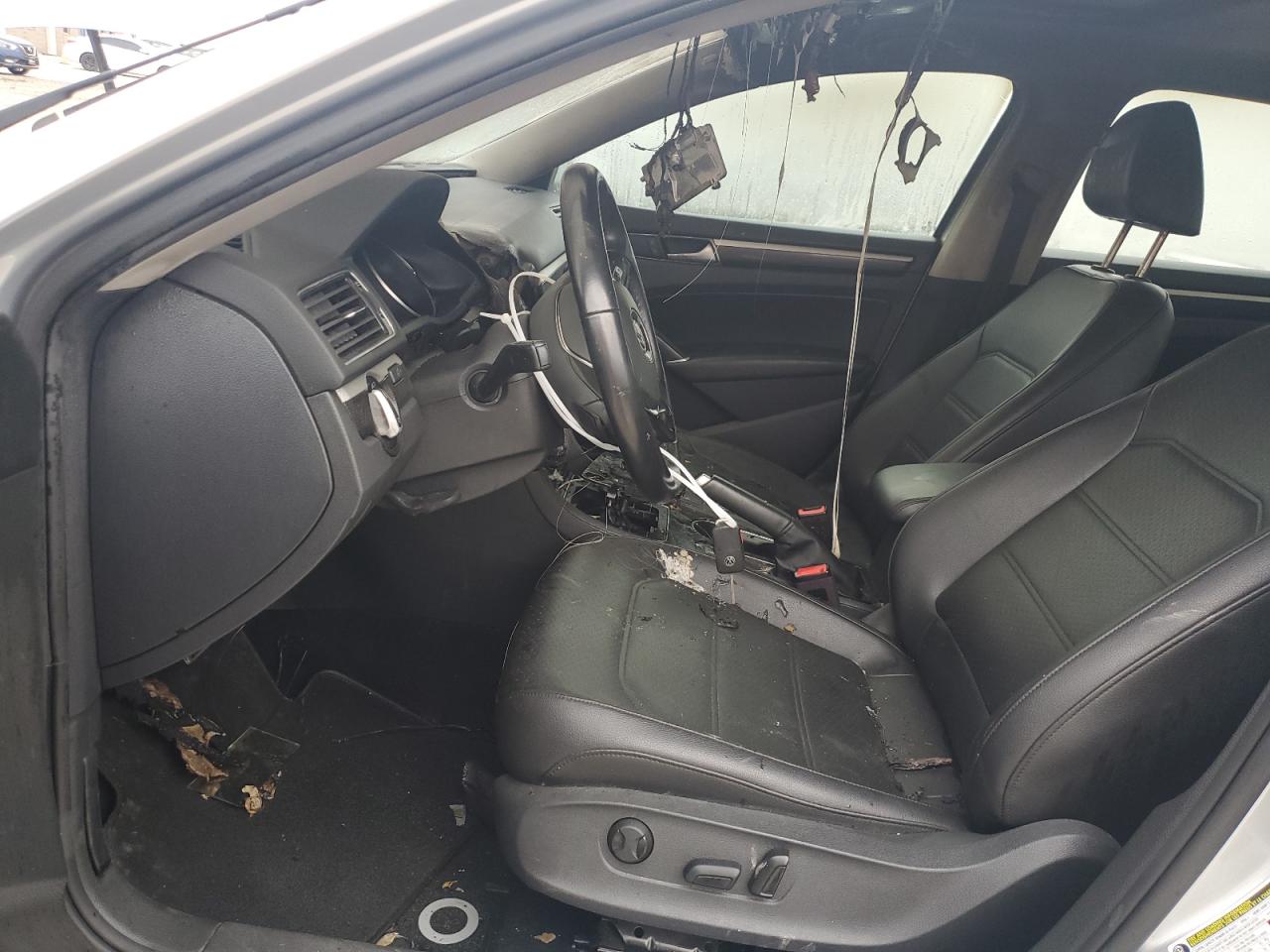 1VWMA7A31KC001012 2019 Volkswagen Passat Se R-Line