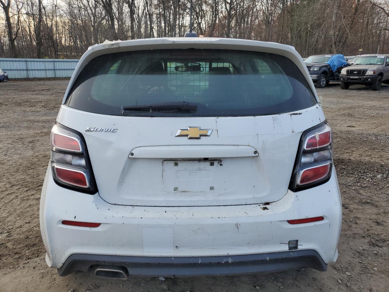 2019 Chevrolet Sonic vin: 1G1JG6SB5K4131513