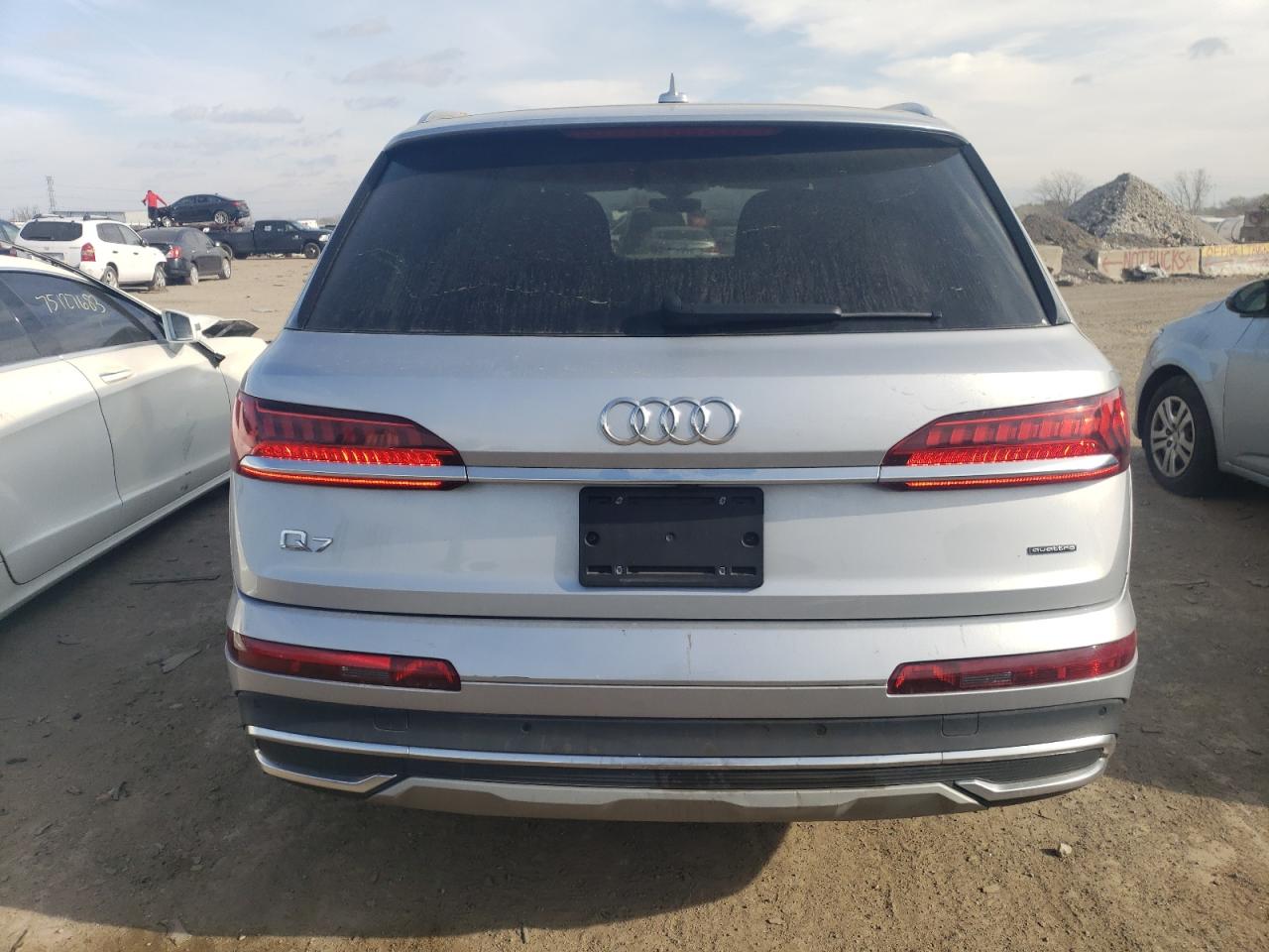 WA1LXBF77ND009524 2022 Audi Q7 Premium Plus