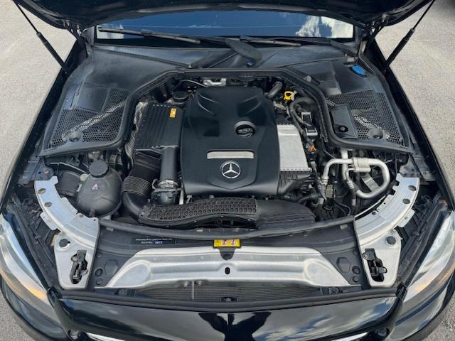 55SWF4JB5HU195668 Mercedes-Benz C 300