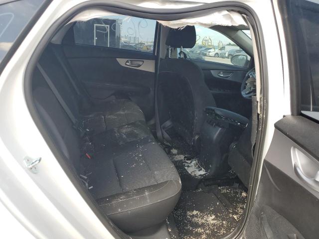 3KPF24AD5PE639652 KIA FORTE LX