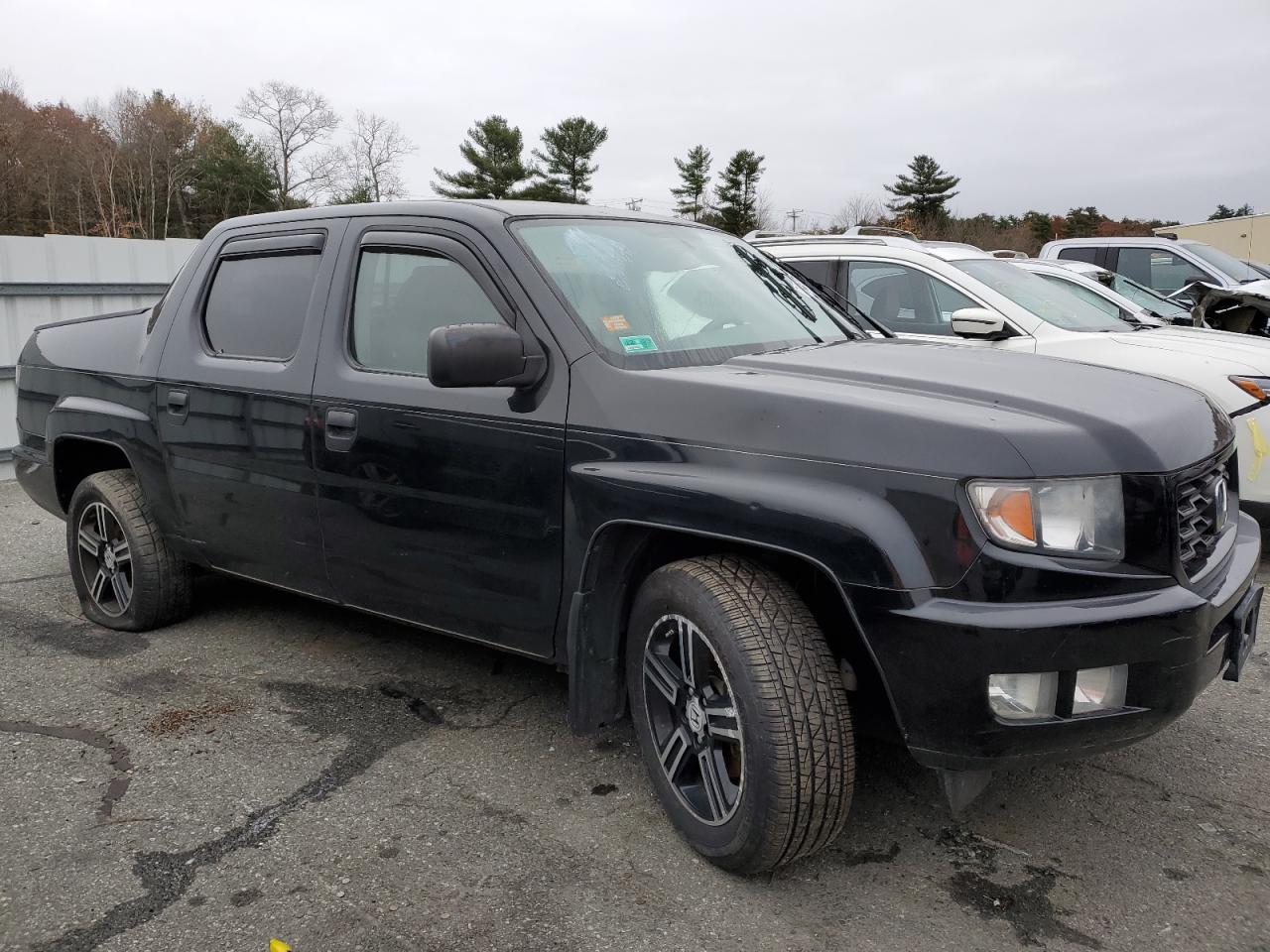 2014 Honda Ridgeline Sport vin: 5FPYK1F77EB004067