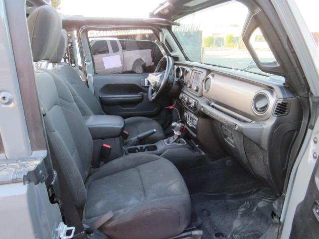 1C4HJXAGXMW719165 Jeep Wrangler Sport