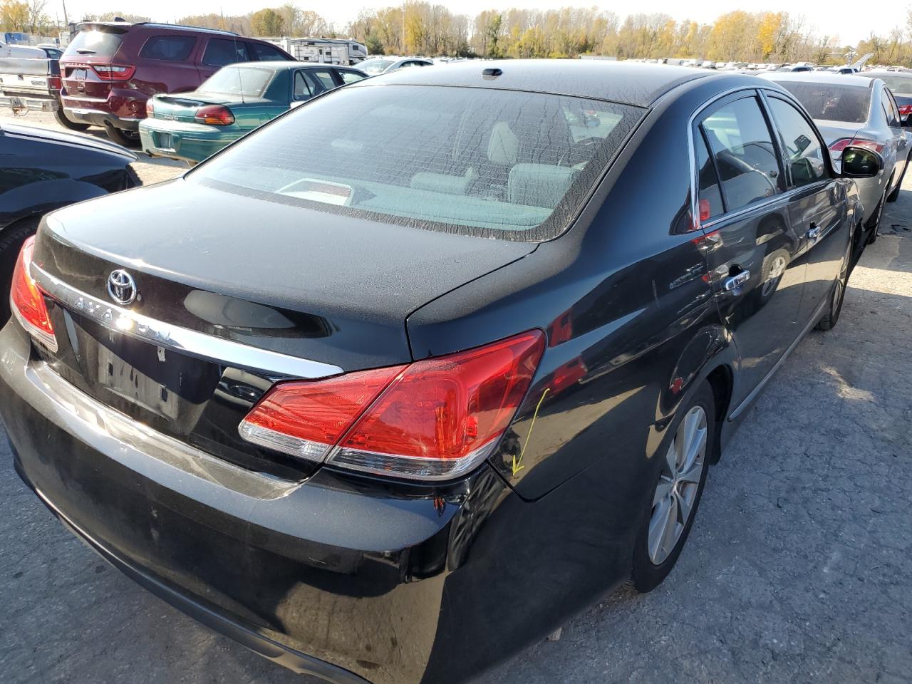 Lot #2199903941 2011 TOYOTA AVALON BAS