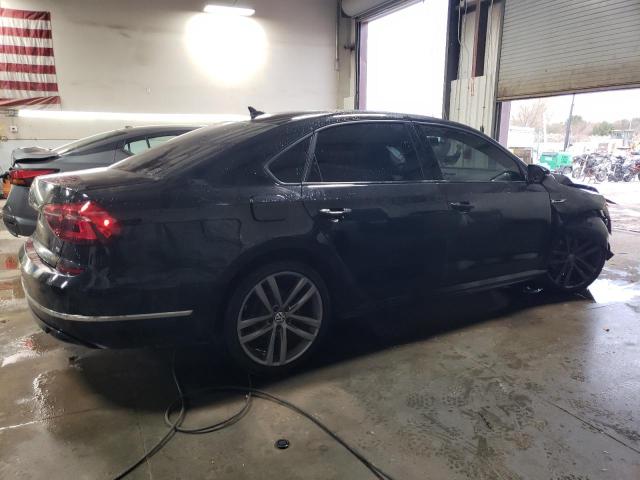  VOLKSWAGEN PASSAT 2018 Чорний
