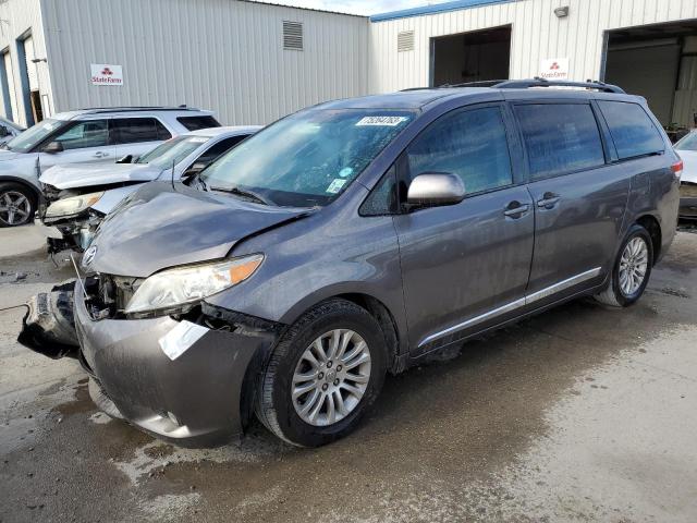 2011 Toyota Sienna XLE